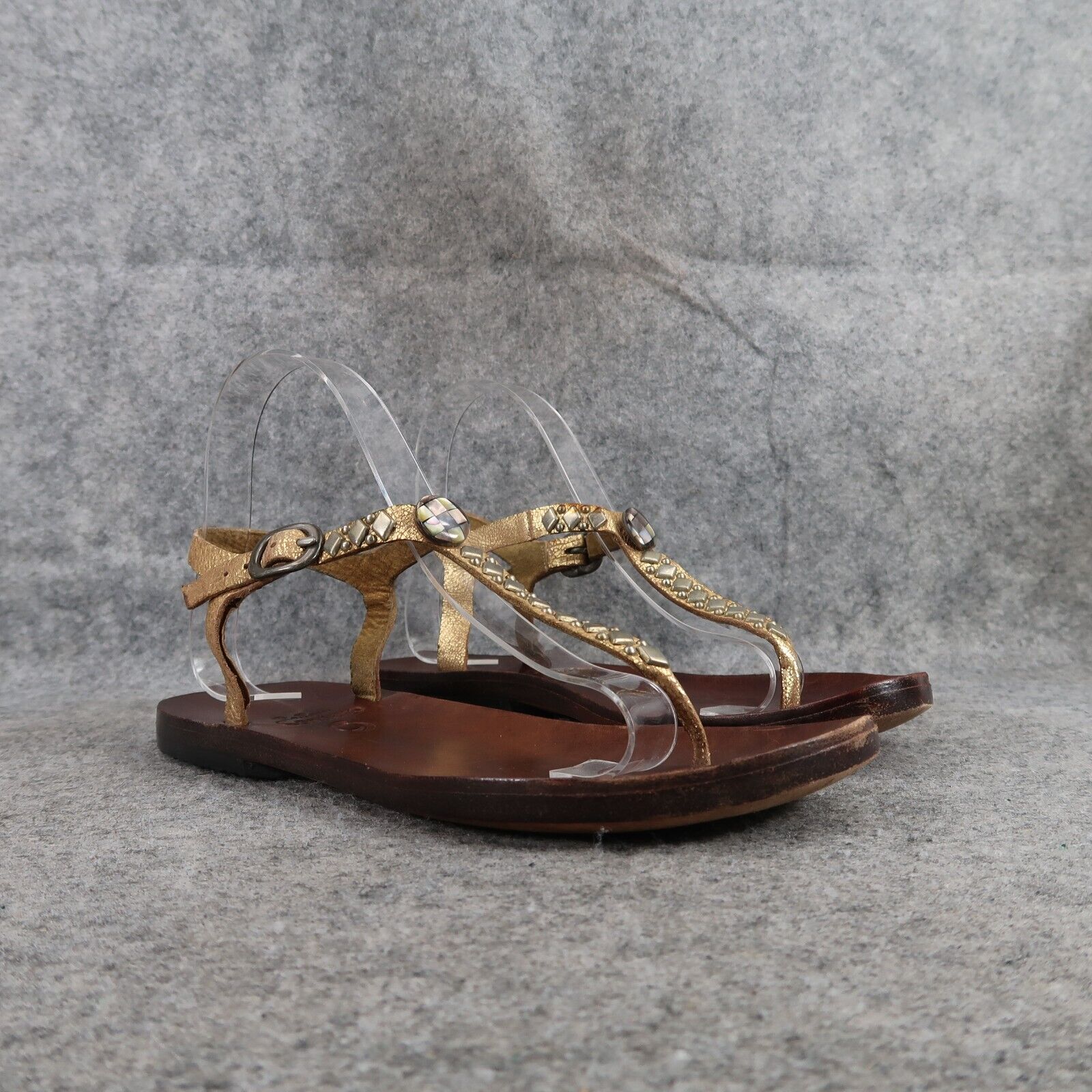 Calleen Cordero Shoes Womens 7 Sandals Leather Studded T Strap Gold Fashion Flat